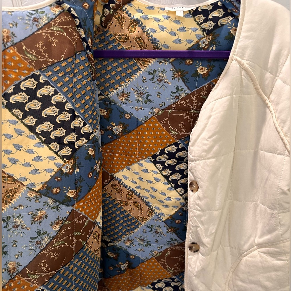 Reversible Coat. Quilted Pattern Interior. Button… - image 3
